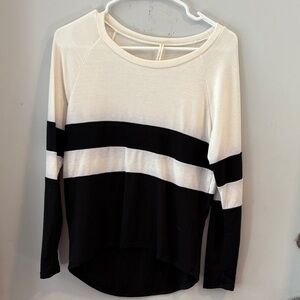 Chic Black and White Women's Long Sleeve Top